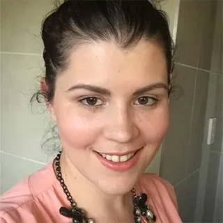 Professional headshot of Amanda Monzeglio, an academic at James Cook University.